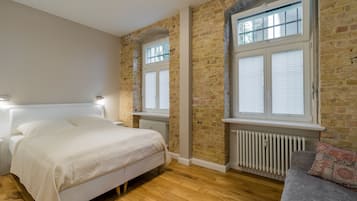 Decoración individual, mobiliario individual, escritorio