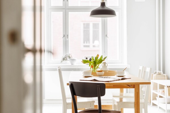 特級公寓, 1 張加大雙人床及 1 張梳化床, 非吸煙房, 城市景 | 私人廚房 | 大型雪櫃/冰箱、微波爐、焗爐、爐具