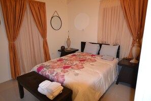 3 bedrooms, iron/ironing board, free WiFi, bed sheets