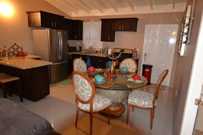 Interior - The Luxurious Monet Place (Ocho Rios)