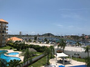 Utomhuspool