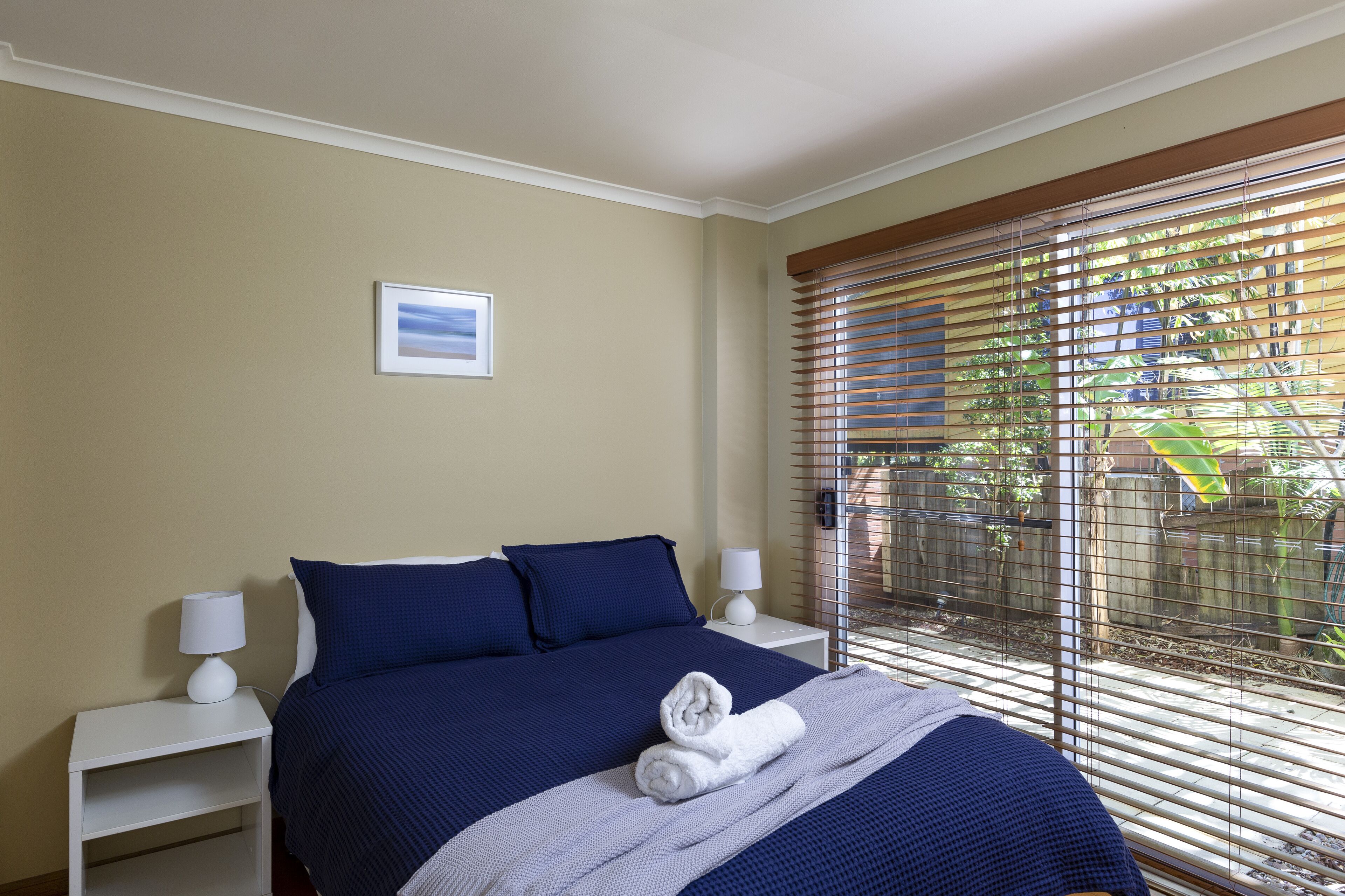 Spacious Noosa beachhouse - where the forest meets the sea - great for families! — image 17