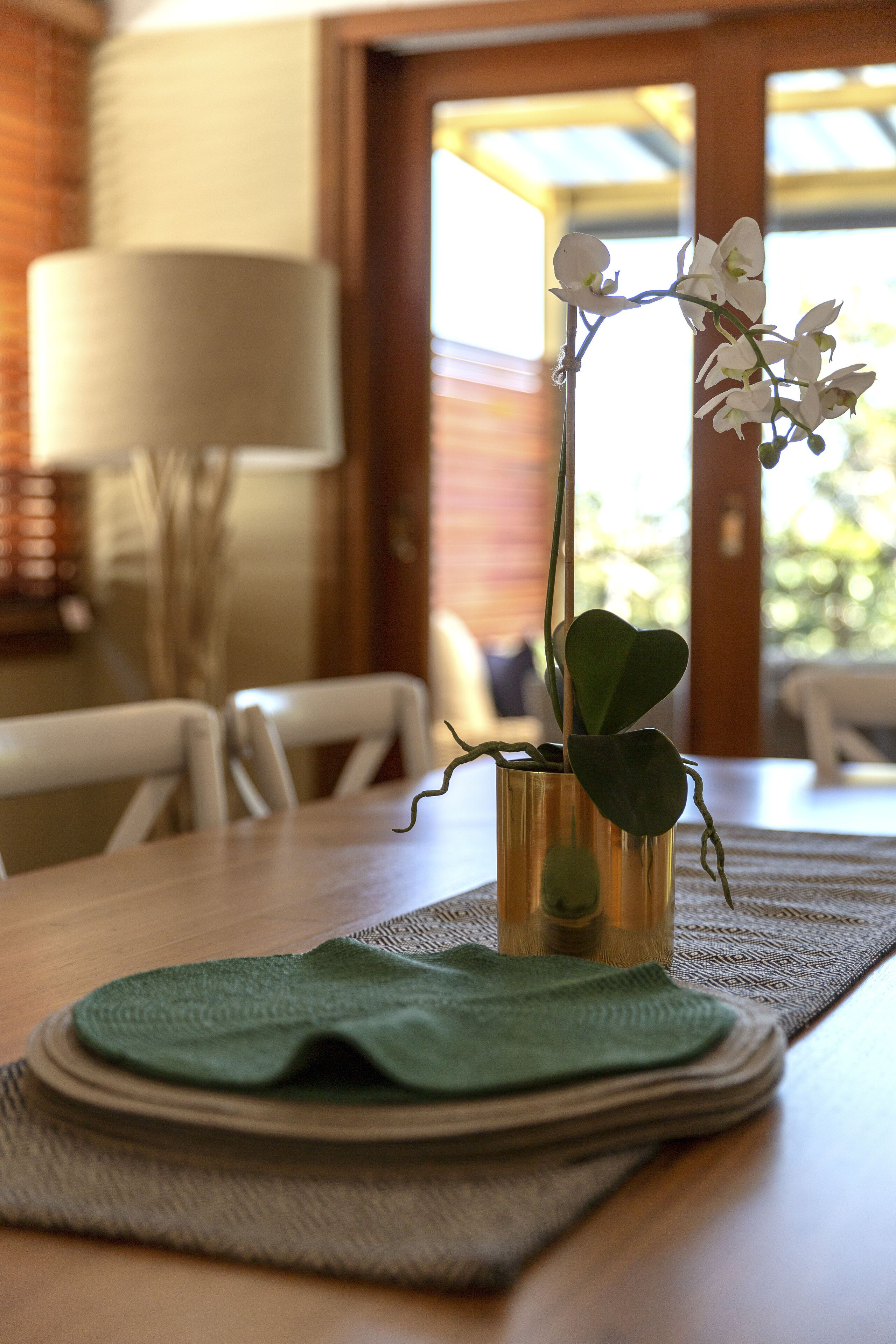 Spacious Noosa beachhouse - where the forest meets the sea - great for families! — image 9