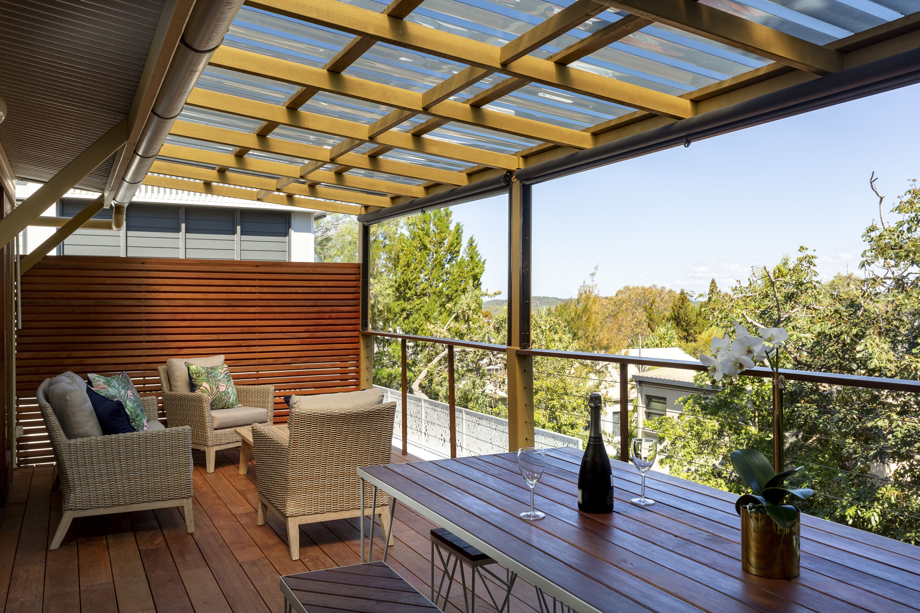 Spacious Noosa beachhouse - where the forest meets the sea - great for families! — image 25