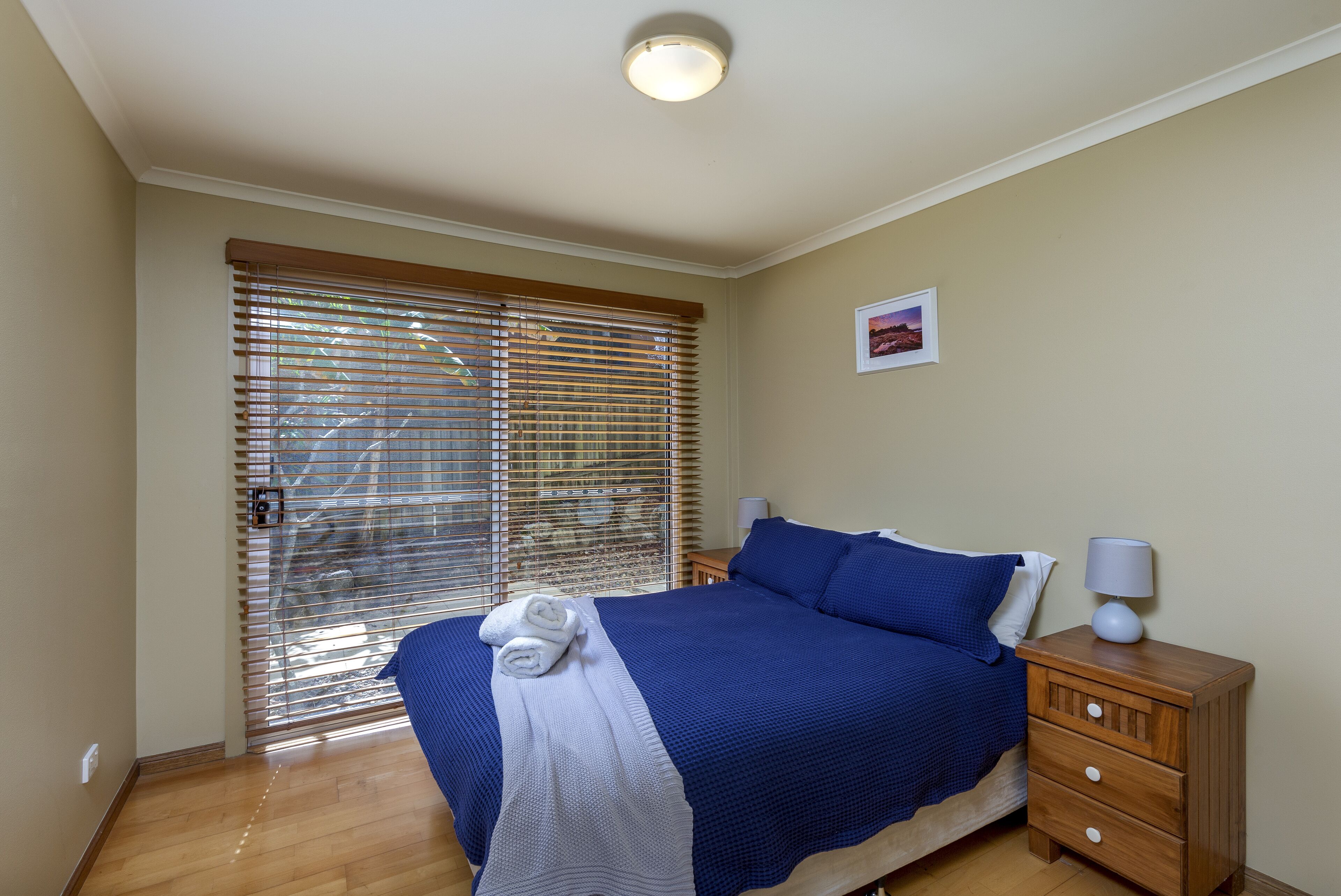 Spacious Noosa beachhouse - where the forest meets the sea - great for families! — image 16