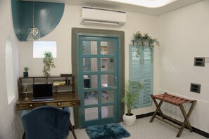 Superior Double Room | In-room safe, free WiFi - Moustache Udaipur - Hostel (Udaipur)
