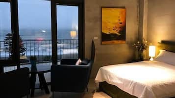 Standard Quadruple Room, Ocean View (4F) | Individually furnished, laptop workspace, blackout drapes, free WiFi