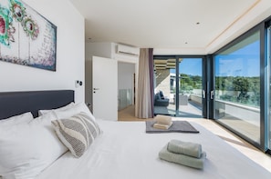 4 quartos, ferros/tábuas de passar roupa, Wi-Fi, roupa de cama