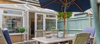 Modernt feriehus i Walmer, Deal med parkering