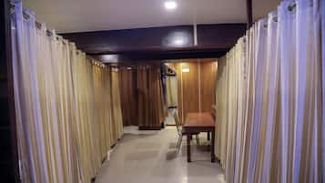Basic Shared Dormitory, Non Smoking, City View | 1 bedroom, in-room safe, blackout curtains, soundproofing