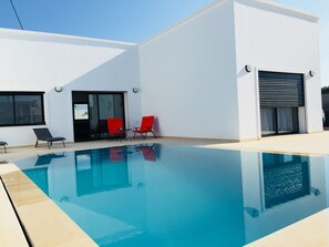 An infinity pool