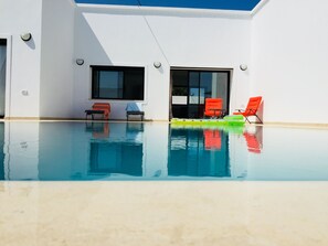 An infinity pool