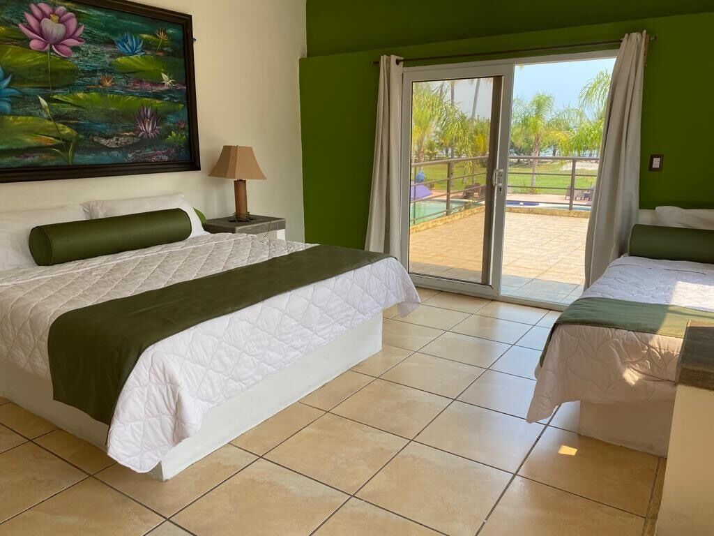 8 bedrooms, iron/ironing board, free WiFi, bed sheets