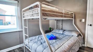 2 chambres, fer et planche à repasser, Wi-Fi, literie fournie