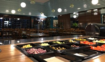 Se sirven almuerzos y cenas