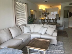 Televisión y reproductor de DVD 