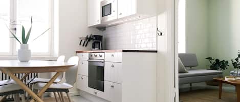 Roost Kruunuhaka | 1 bedroom, hypo-allergenic bedding, individually decorated