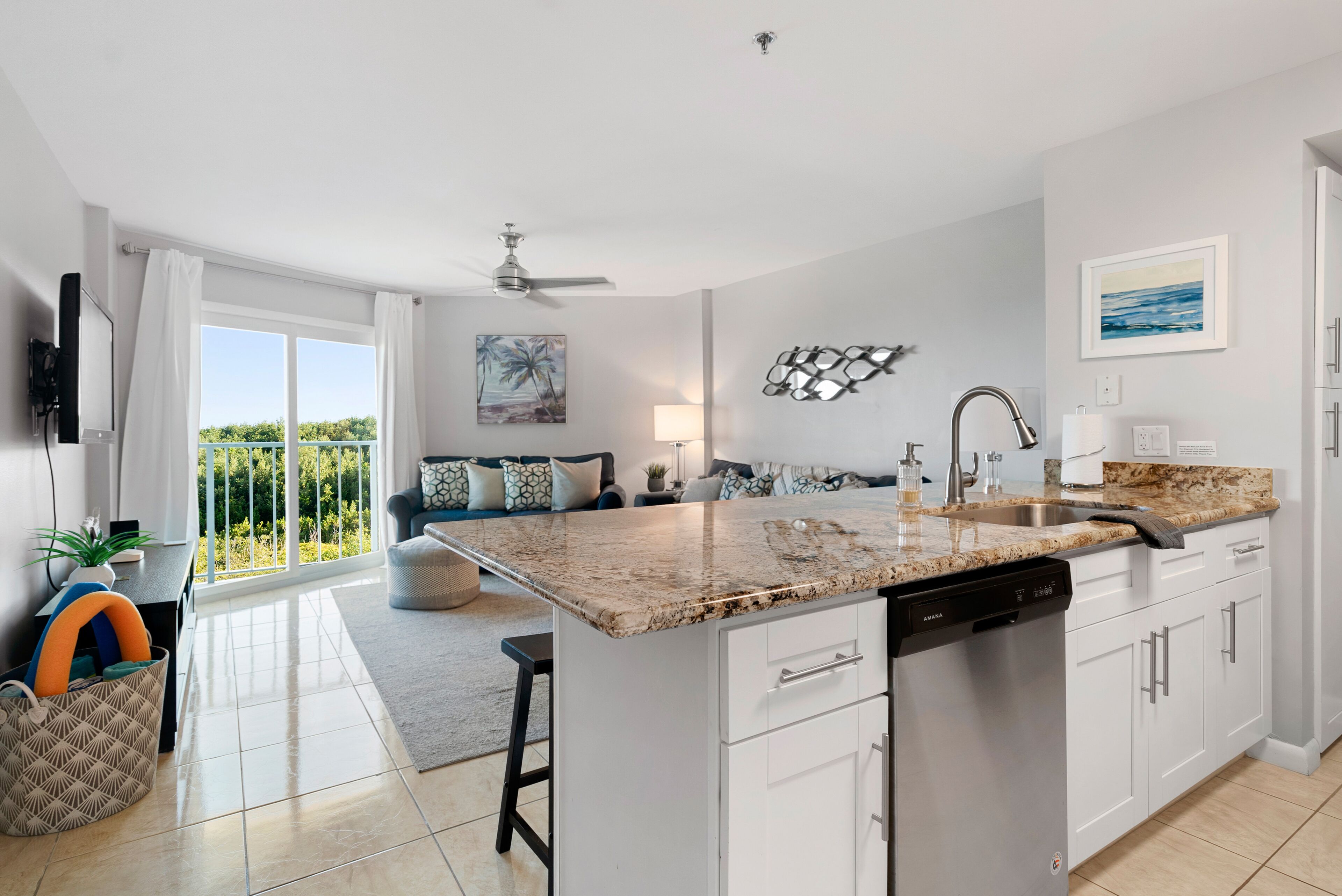 Spectacular  Ocean Views From This Modern Beach Condo - Tavernier, FL