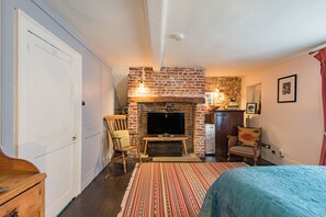 3 Schlafzimmer, Schreibtisch, Bügeleisen/Bügelbrett, WLAN