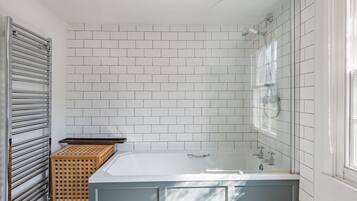 Combined shower/bathtub, hair dryer