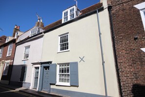 Exterior - Exceptional character cottage on historic Middle Street, Deal (Deal)