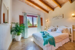 3 soverom, strykejern/-brett, wi-fi (inkludert) og sengetøy