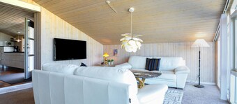 Amazing home in Thisted with WiFi