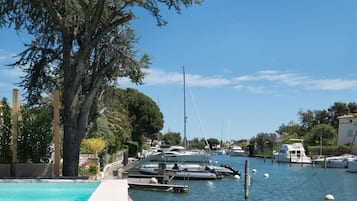 Piscine extérieure, piscine chauffée