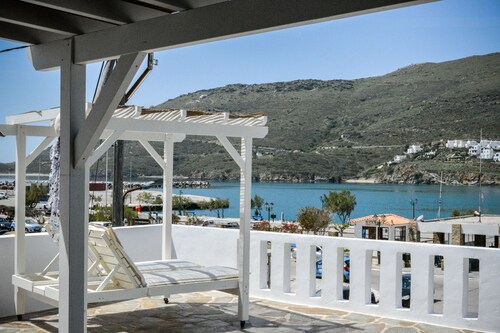 The Veranda of Gavrion - Premium Cycladic House