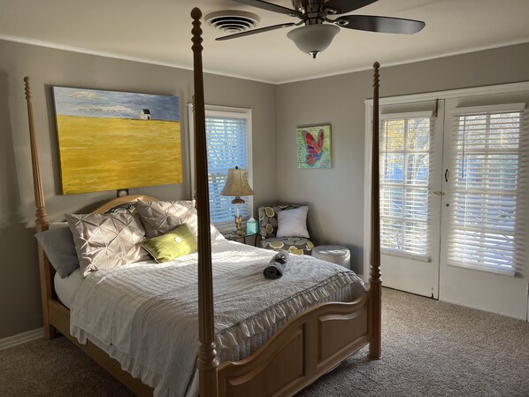 2 bedrooms, iron/ironing board, free WiFi, bed sheets