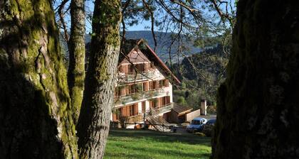 Gîte Capucine - Spa Jacuzzi Sauna Etang de pêche