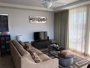 Televisión y estéreo 