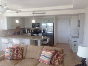 テレビ、ステレオ