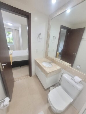 Bathroom - The Sun Premium Resort Hotel (Brasília)