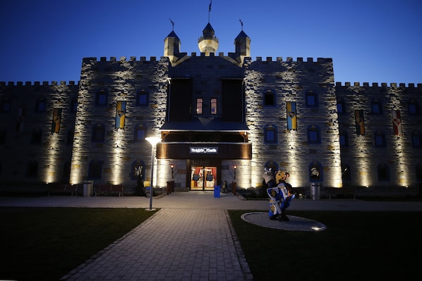 Property entrance - LEGOLAND Castle Hotel DENMARK (Billund)