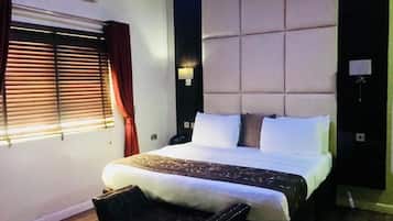 Presidential Suite | 1 bedroom, individually decorated, individually furnished, desk