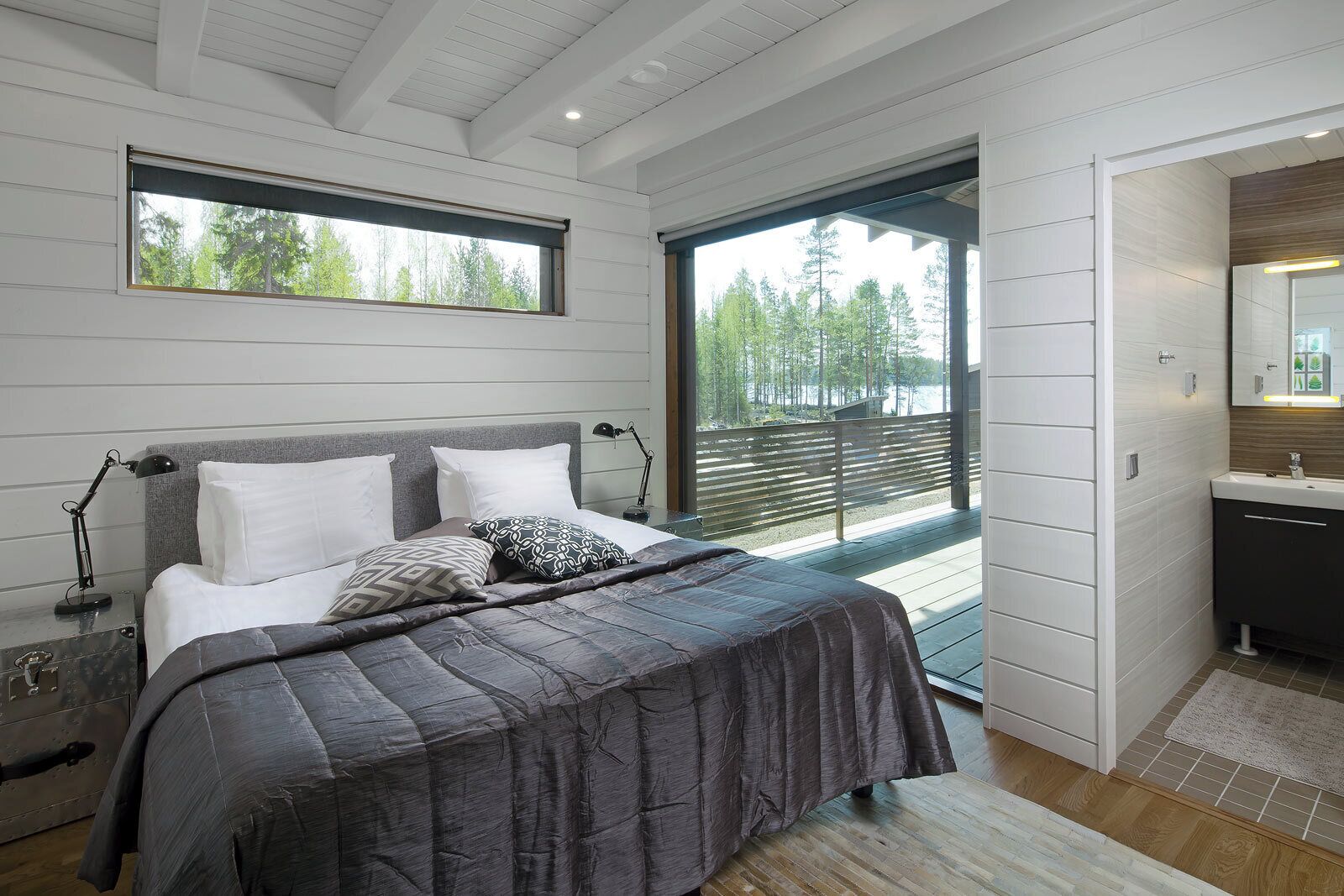 Exclusive Villa Loiste | 3 bedrooms, individually decorated, individually furnished, desk