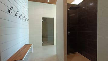 تجهيزات دش، مجففات شعر، مناشف