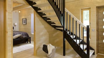 Basic-villa - flere senge - ikke-ryger - søudsigt | 3 soveværelser, individuelt design, individuel indretning, skrivebord