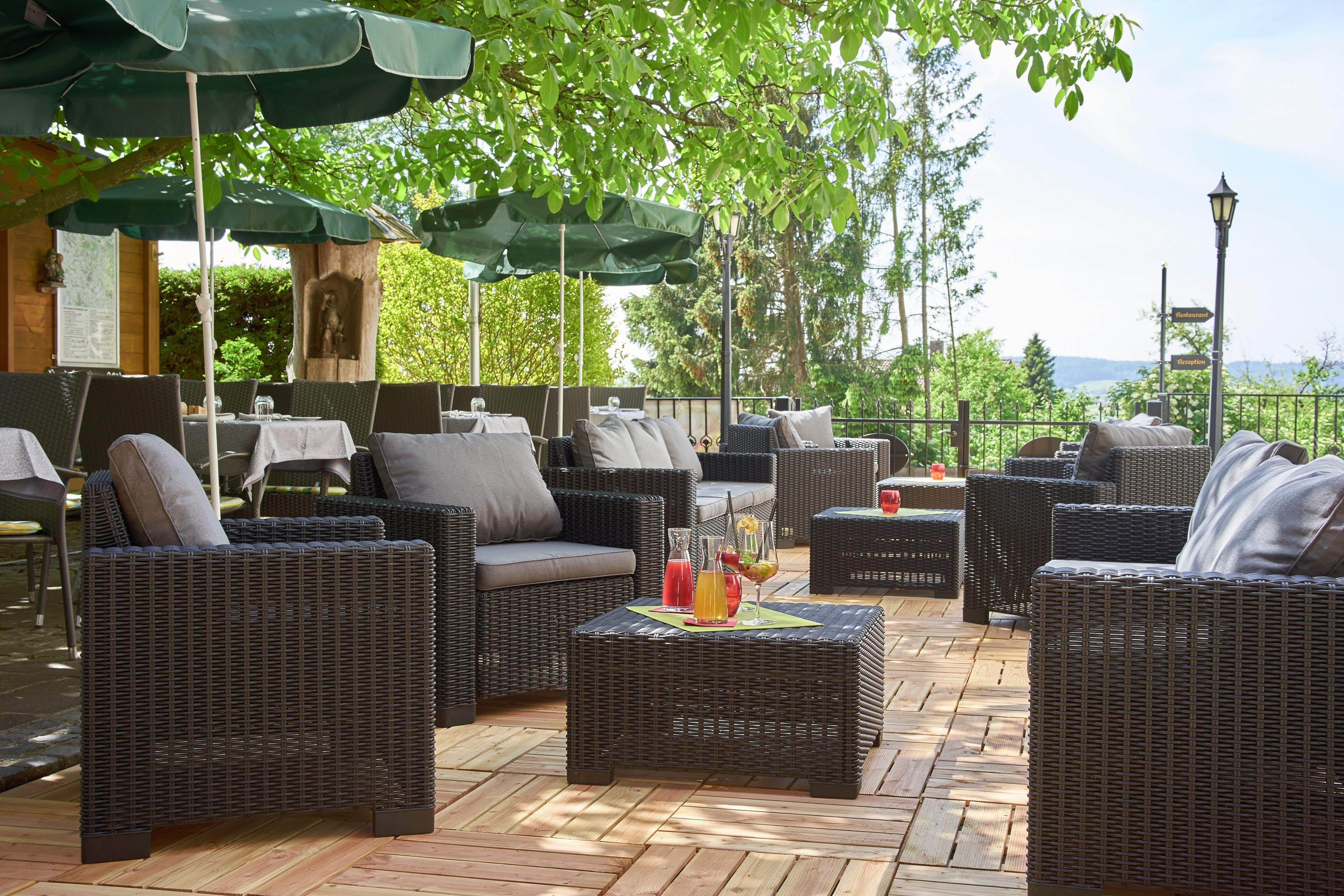 2 Restaurants, Frühstück, Mittagessen, Abendessen, internationale Küche