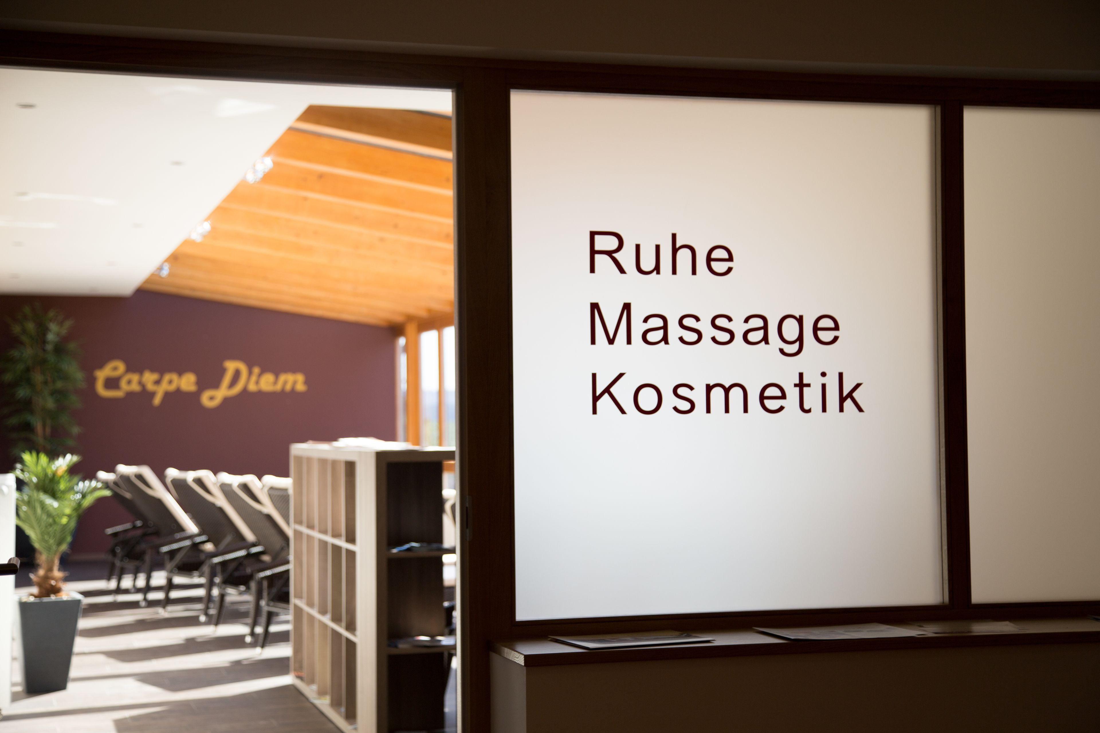 body treatments, aromatherapy, body wraps, body scrubs, facials