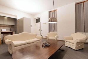 Appartamento con 1 camera da letto, Via dei Medici 13 | Coin séjour