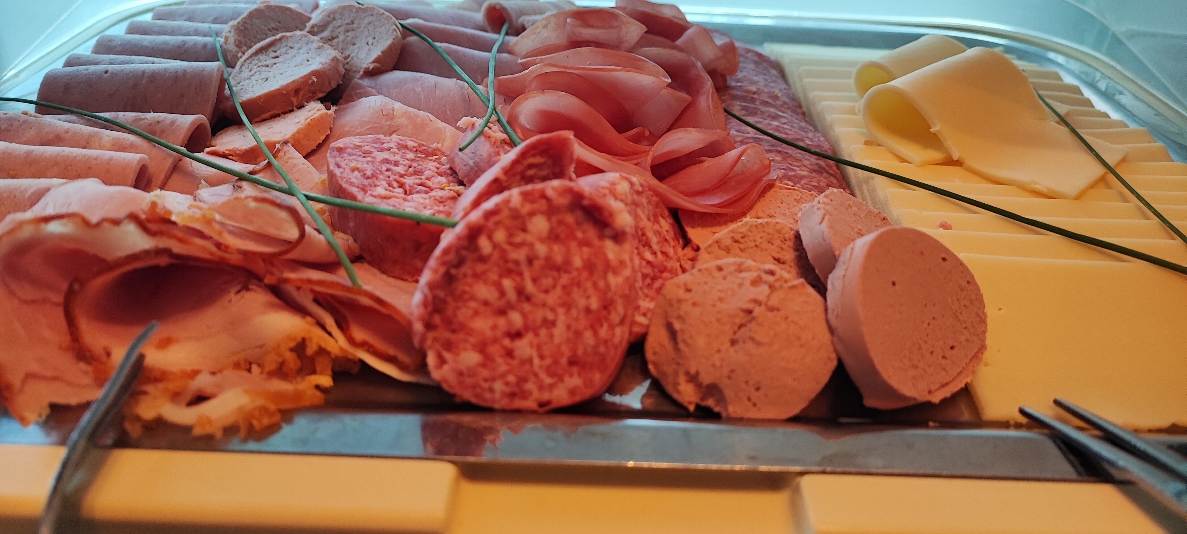 daily buffet breakfast (eur 12.5 per person)