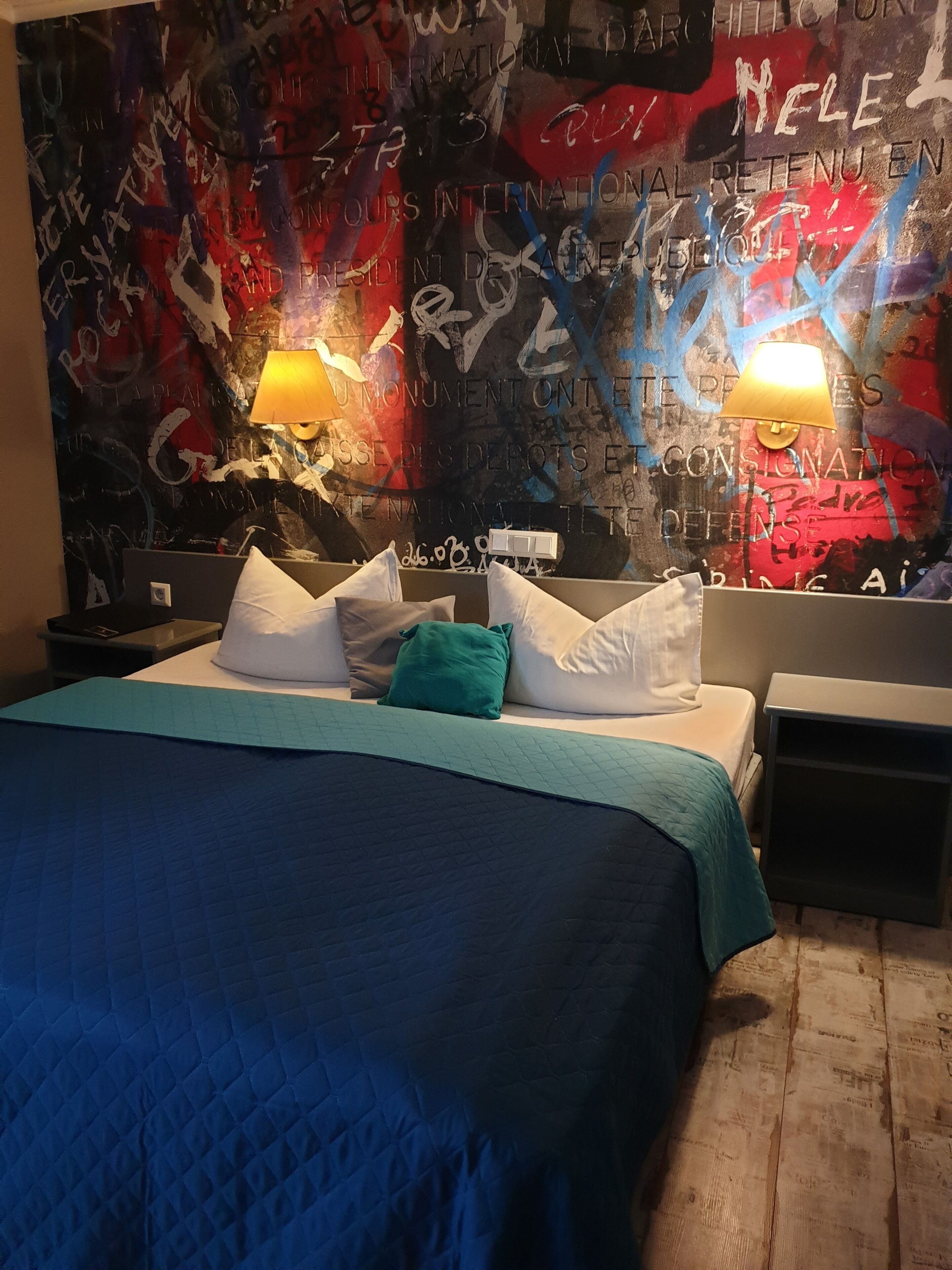 double room | desk, free cots/infant beds, free wifi, bed sheets