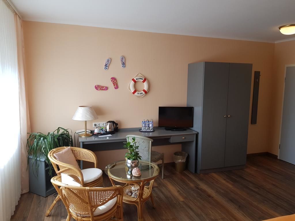 triple room | room amenity