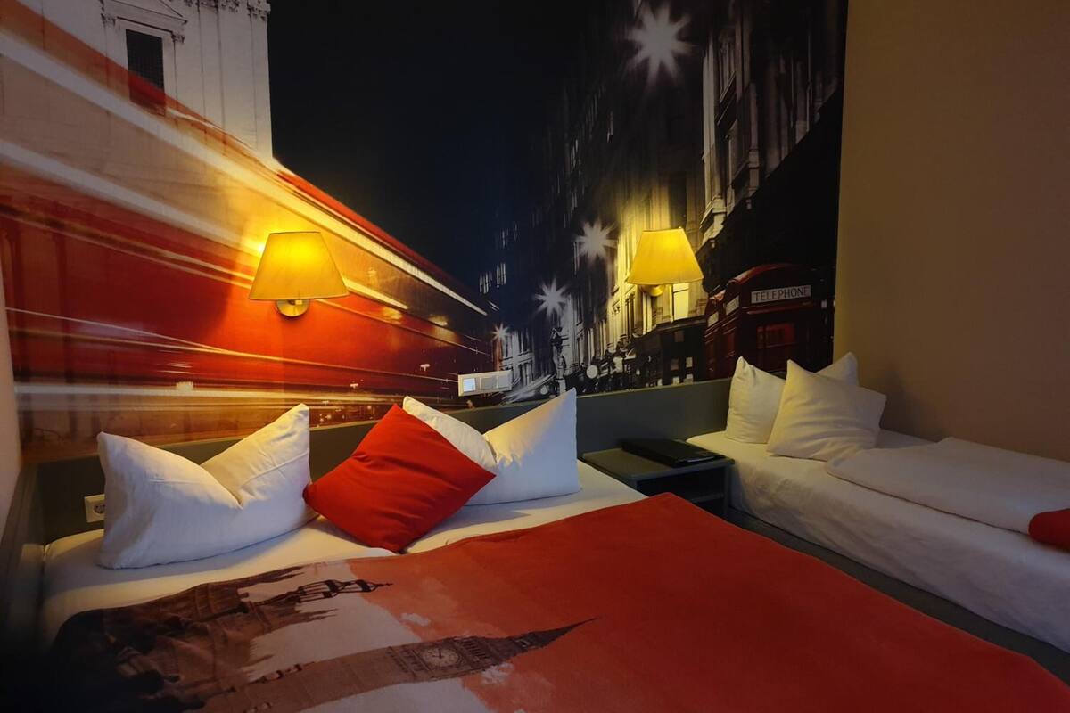 desk, free cots/infant beds, free wifi, bed sheets