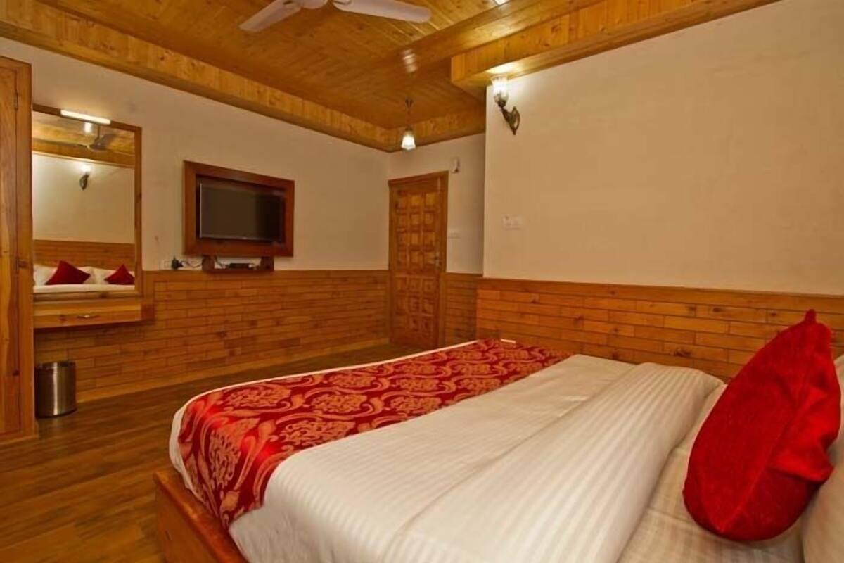 1 bedroom, desk, rollaway beds, free WiFi