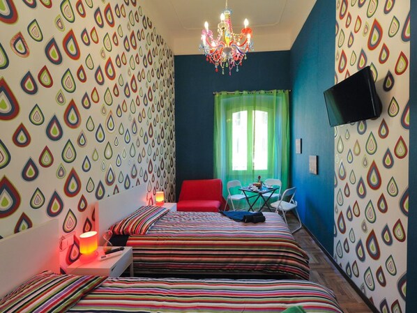 Twin Room, Private Bathroom (External) | Desk, free WiFi, bed sheets - Da Augusto B&B (Rome)