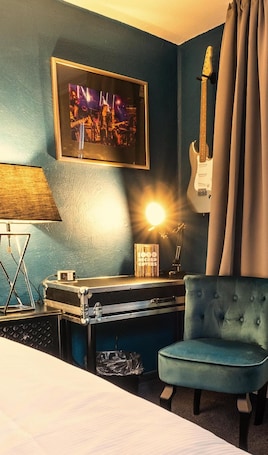 Individually decorated, individually furnished, desk, laptop workspace