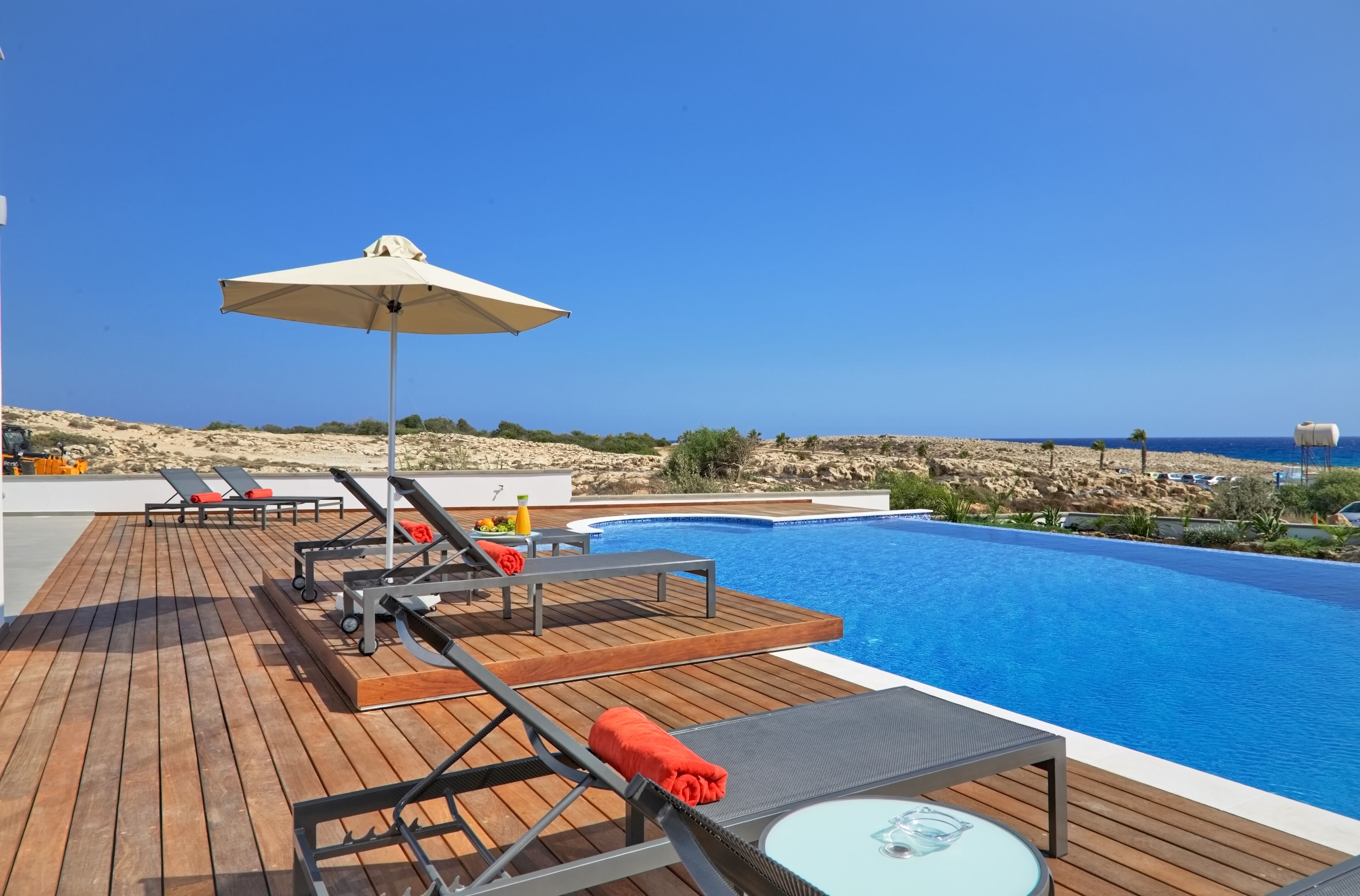 Idania 3-Bedroom Sea View Villa | Rooftop pool